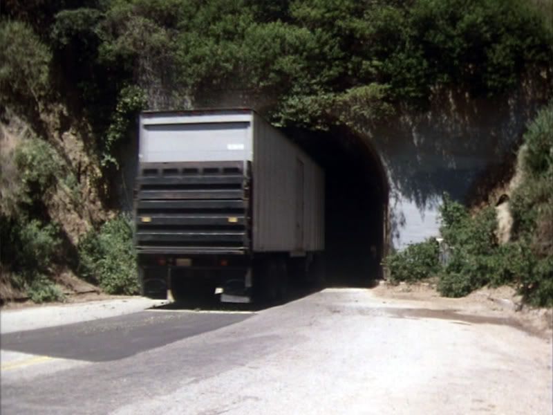 Tunnel2_0403.jpg