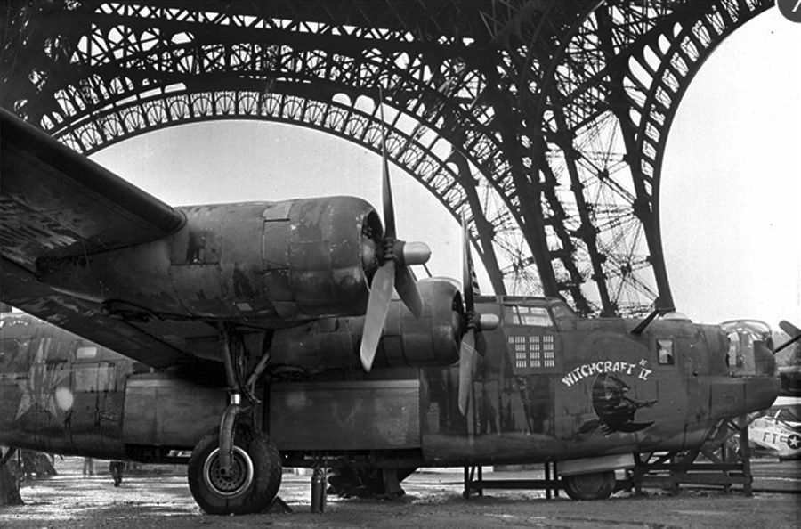  photo B24eiffel_zps0f93c4f4.jpg