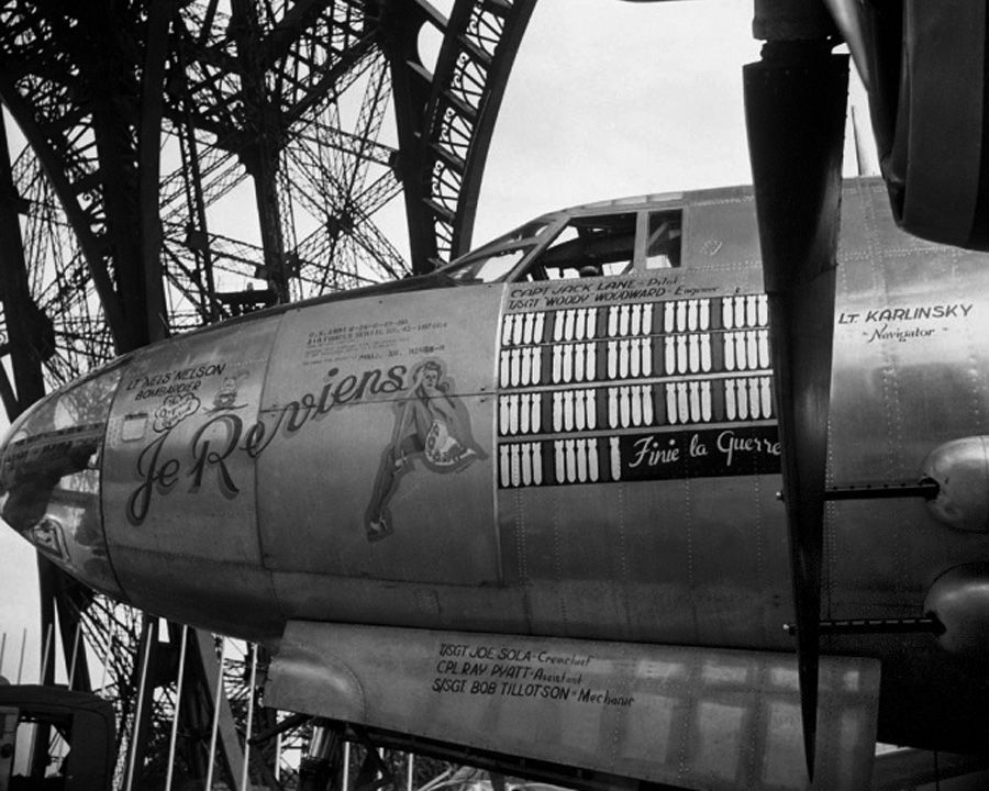  photo B26eiffel5x4_zpsd8de6615.jpg