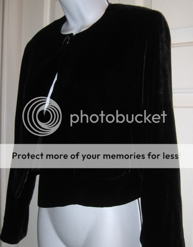 Ƹ̵̡Ӝ̵̨̄Ʒ ~ ANN TAYLOR WOMEN NICE BLACK VELVET JACKET SZ 2 ($ 